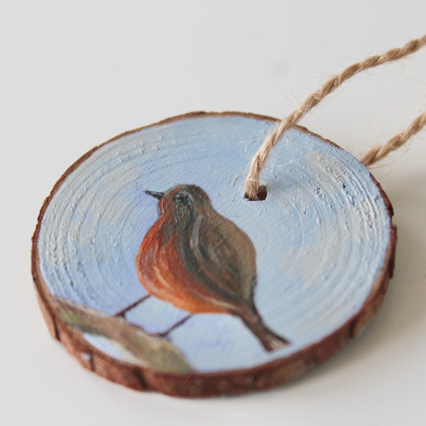 Rustic Hand-Painted Robin Christmas Ornament - Wood Slice Holiday Decoration