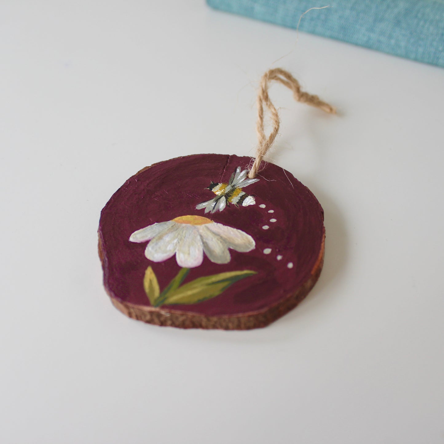 Rustic Wooden Daisy and bumble bee Hanging Decor, a Winter Plum Red Ornament, floral wood slice decoration