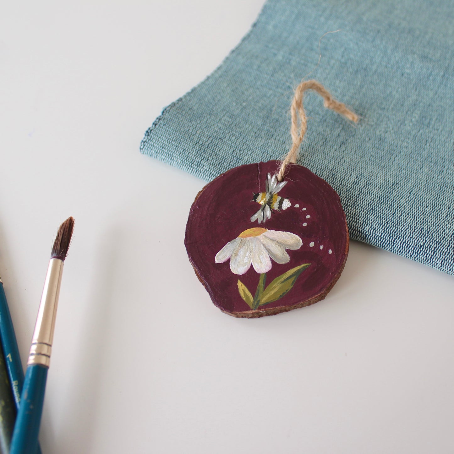 Rustic Wooden Daisy and bumble bee Hanging Decor, a Winter Plum Red Ornament, floral wood slice.