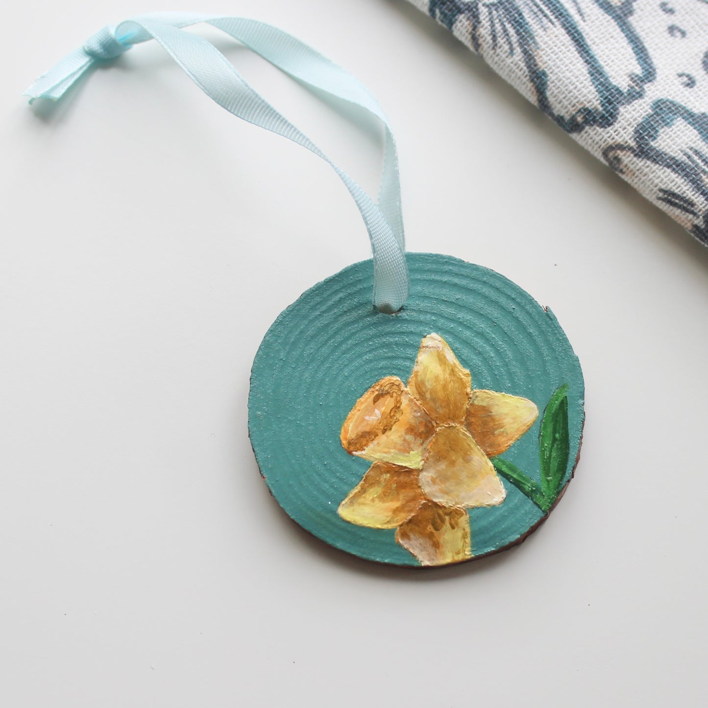 Original Welsh Daffodil Painting on Wood Slice, Hand-Painted Floral Art with Ribbon, Unique Welsh Gift