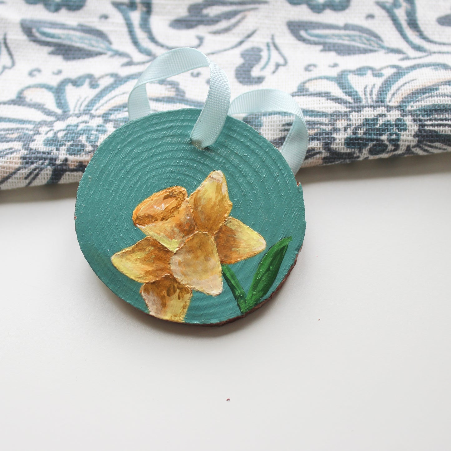 Original Welsh Daffodil Painting on Wood Slice, Hand-Painted Floral Art with Ribbon, Unique Welsh Gift