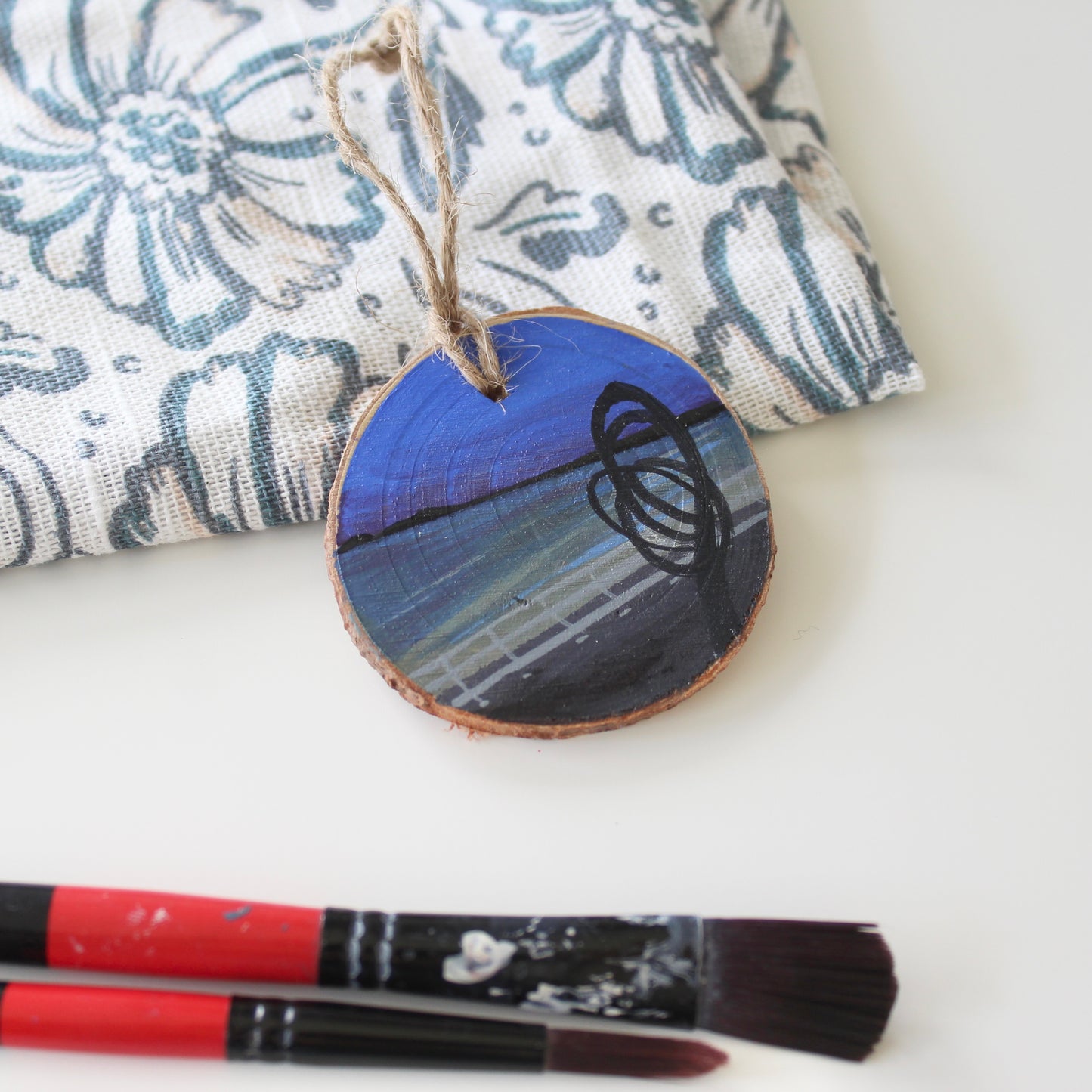 Port Talbot's Aberavon Beach and Kite Sculpture, Hand-Painted Wood Slice Art, Unique Welsh Coastal Gift