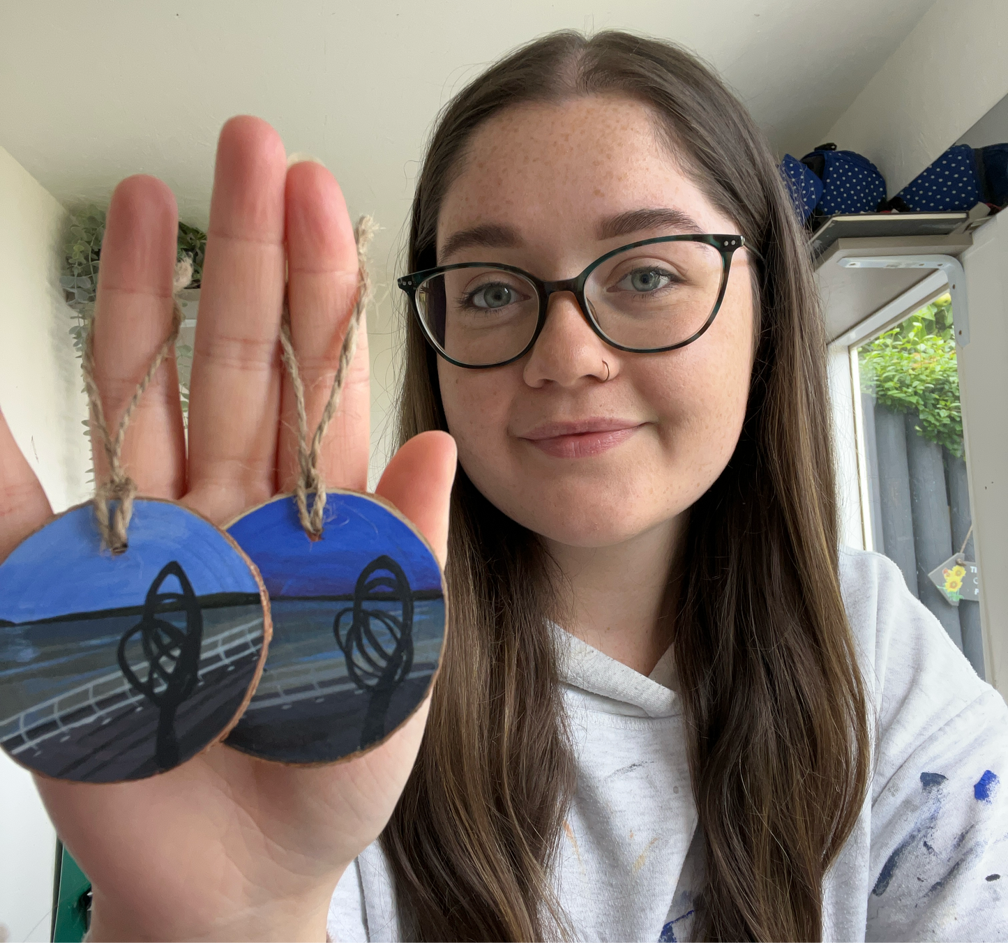 Port Talbot's Aberavon Beach and Kite Sculpture, Hand-Painted Wood Slice Art, Unique Welsh Coastal Gift