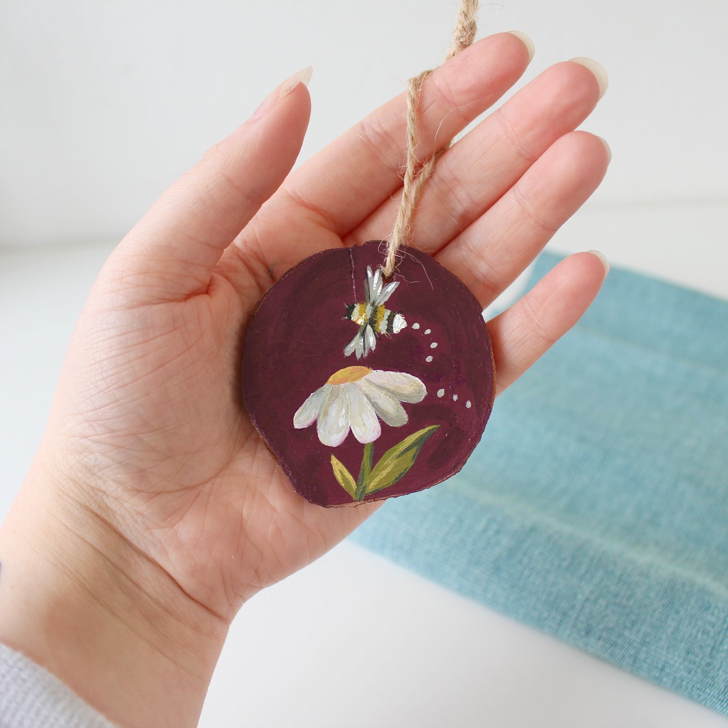 Rustic Wooden Daisy and bumble bee Hanging Decor, a Winter Plum Red Ornament, floral wood slice.