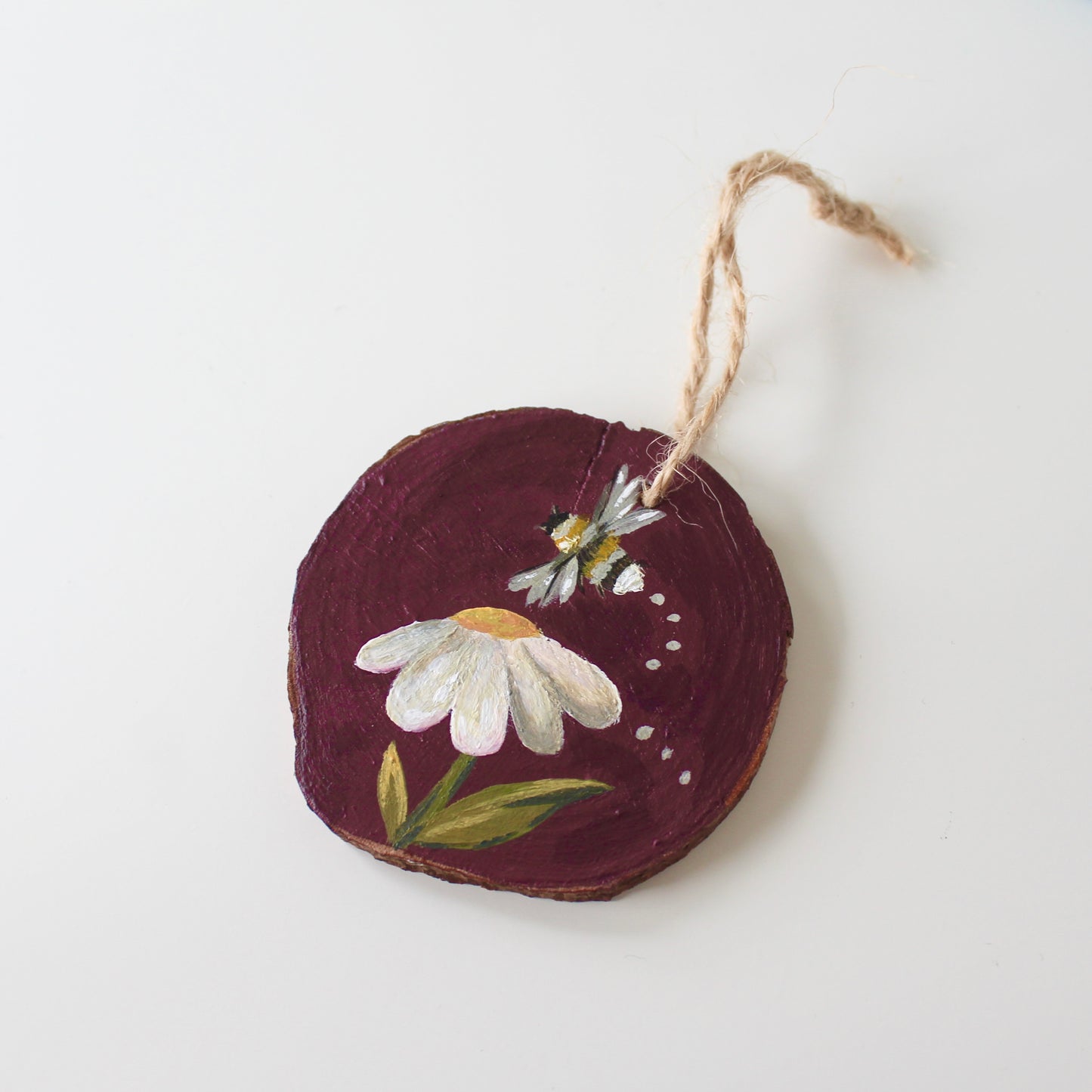 Rustic Wooden Daisy and bumble bee Hanging Decor, a Winter Plum Red Ornament, floral wood slice.